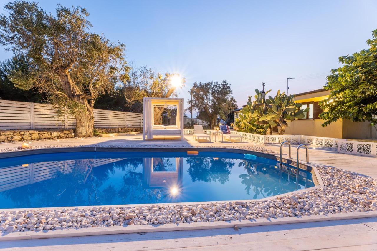 Villa Desideria Matino Buitenkant foto